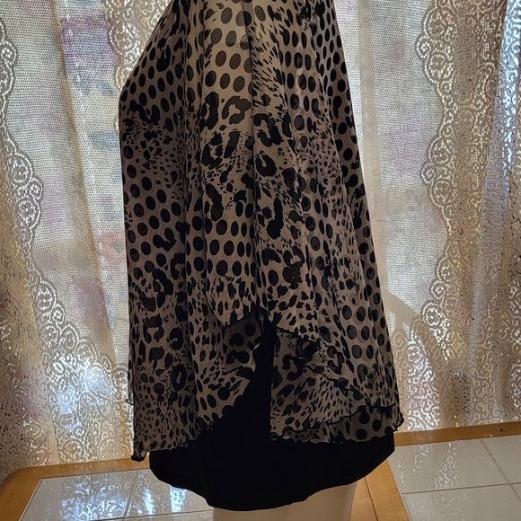 New Direction  top size med - Picture 3 of 4